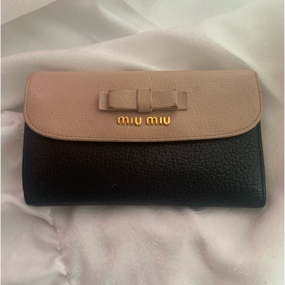 MIU MIU Leather Wallet Kiss-lock bi fold Black nude pink - Picture 3 of 13